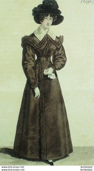Gravure de mode Costume Parisien 1823 n°2192 Redingote de gros de Naples