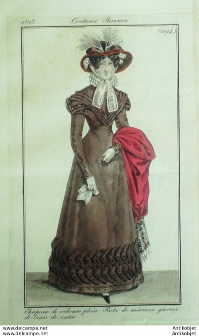 Gravure de mode Costume Parisien 1823 n°2194 Robe de Mérinos garnie de satin