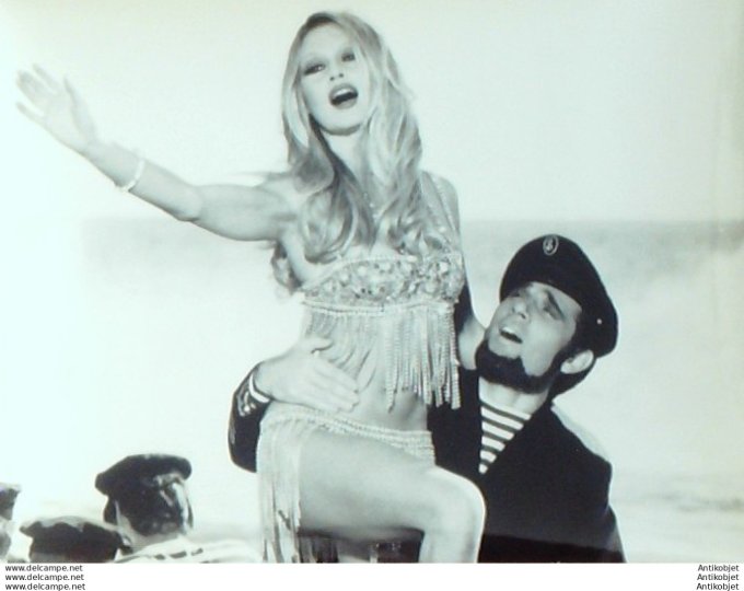 Bardot Brigitte Marchand Guy (photo de presse 9 Bruxelles) Bd du rhum 1971