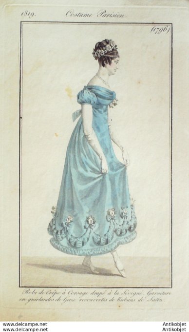 Gravure de mode Costume Parisien 1819 n°1796 Robe de crêpe à corsage frapé