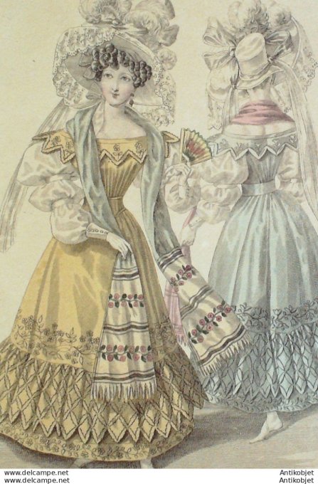 Gravure de mode Costume Parisien 1828 n°2626 Robe Barèges garnie en soie