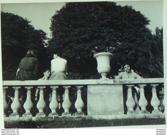 Louvier Nicole (Photo Jardins Du Luxembourg) 1954