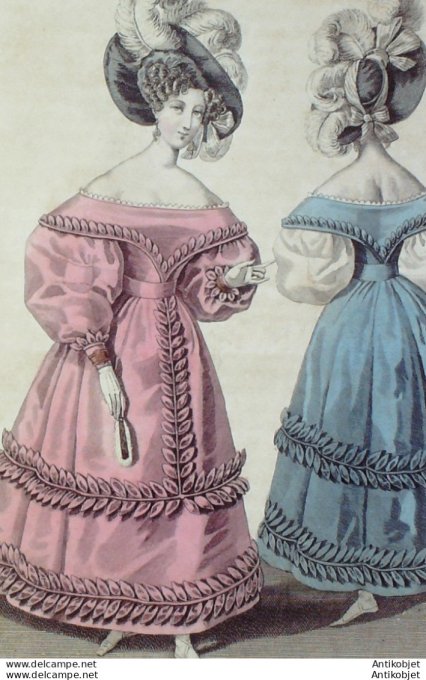 Gravure de mode Costume Parisien 1830 n°2830 Robe de gaze garnie de feuilles