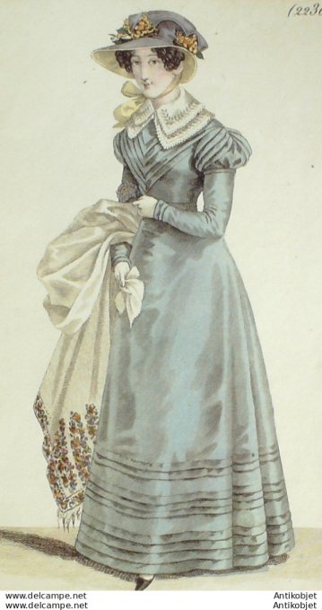 Costume Parisien 1824 # 2230 Robe garnie de remplis de satin