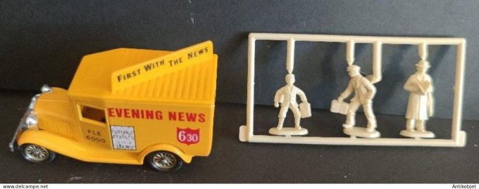 Camion DG7 DG9 Lledo "Evening news" 1/43 Days Gone + 3 personnages England