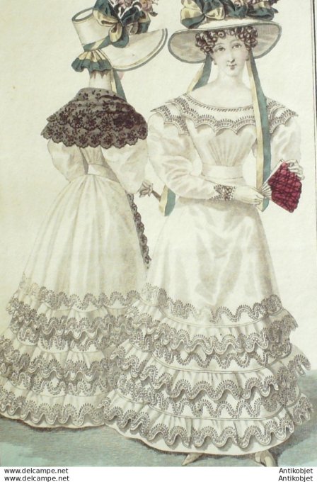 Costume Parisien 1826 # 2429 Robes d'organdi brodées