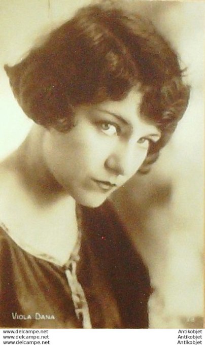 Dana Viola (Studio 28 ) 1950