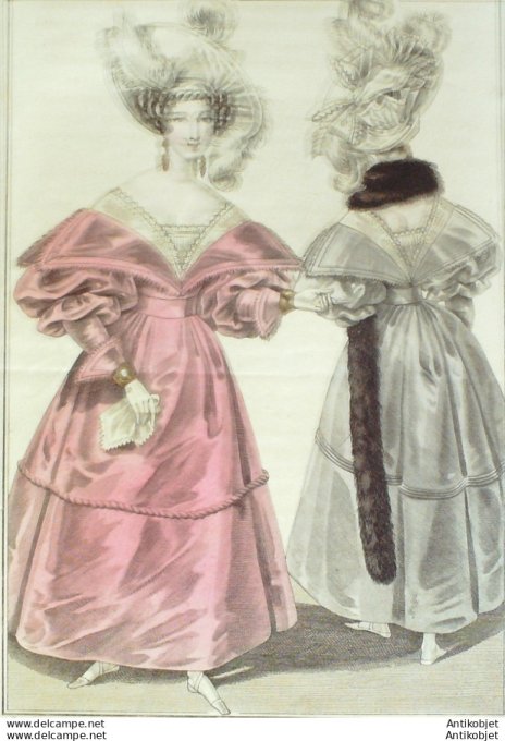 Costume Parisien 1831 # 2874 Robe de satin à revers bordés