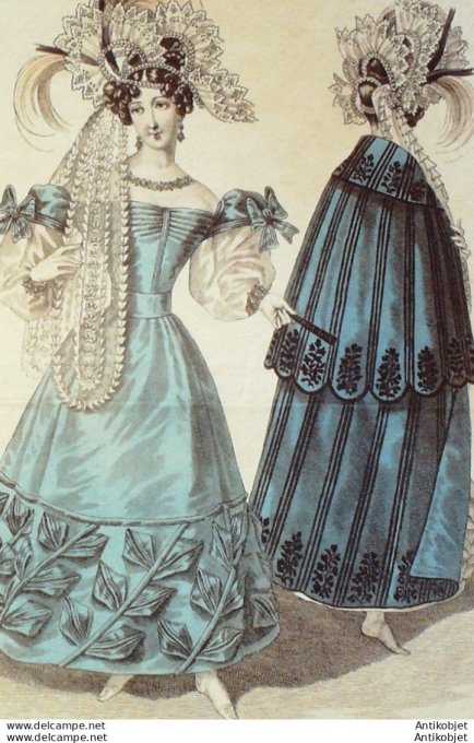 Gravure de mode Costume Parisien 1829 n°2672 Manteau mérinos Robes de satin toque