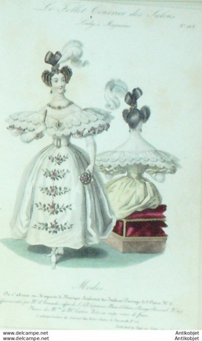 Le Follet 1829 # 168 Robe en crêpe ornée de fleurs