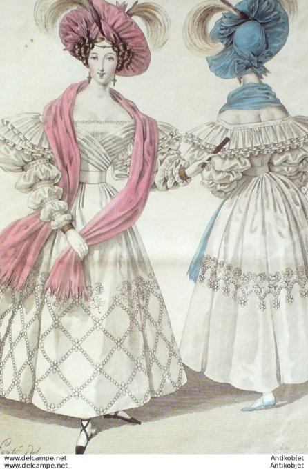 Gravure de mode Costume Parisien 1831 n°2899 Robe mousseline garnie mantille
