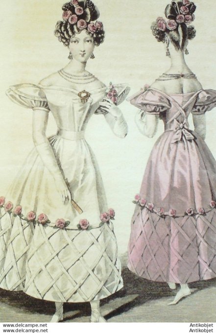 Gravure de mode Costume Parisien 1829 n°2685 Robe de tulle garnie de rouleaux