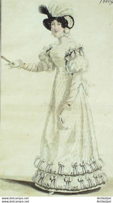 Costume Parisien 1822 # 2109 Robe tulle brodé rouleaux