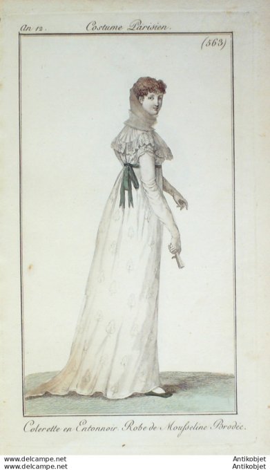 Gravure de mode Costume Parisien 1804 n° 563 (An 12) Robe mousseline brodée
