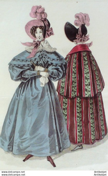 Costume Parisien 1831 # 2934 Robe de satin de la Reine