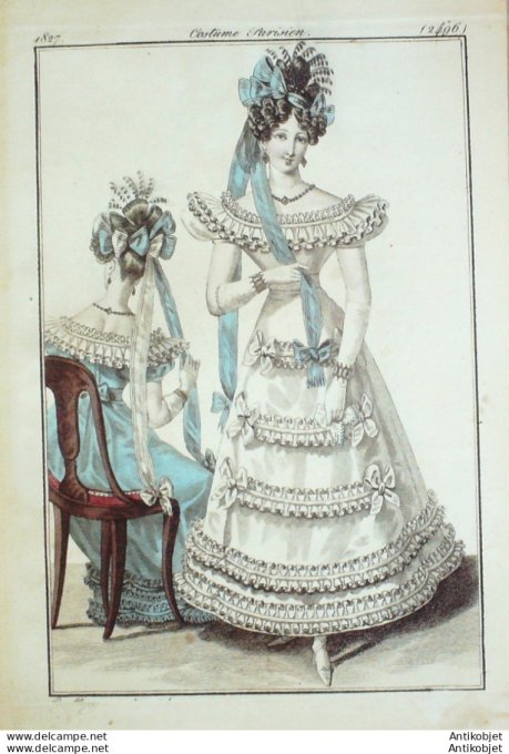 Gravure de mode Costume Parisien 1827 n°2496 Robe de crêpe lisse garnie