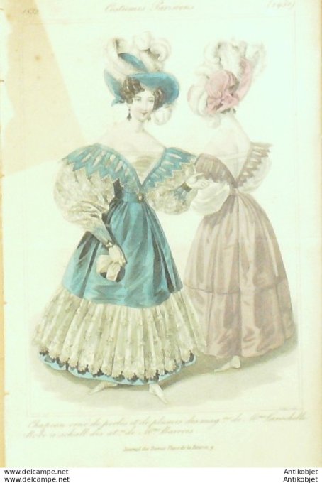 Gravure de mode Costume Parisien 1832 n°2951 Robe à schall Chapeau orné