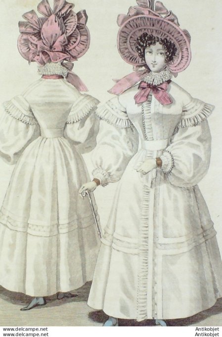 Gravure de mode Costume Parisien 1829 n°2720 Redingote Jaconat et mousseline entre deux de tulle