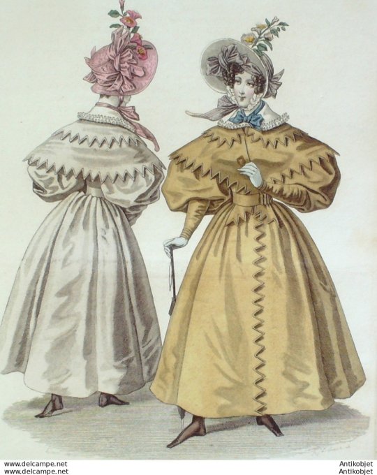 Costume Parisien 1832 # 2985 Redingote de pou de soie