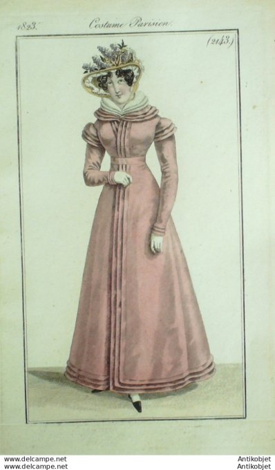Gravure de mode Costume Parisien 1823 n°2143 Redingote crêpe à remplis colerette