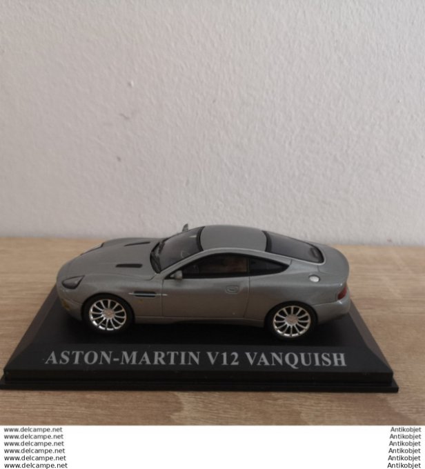 Aston Martin V12 Vanquish 1:43
