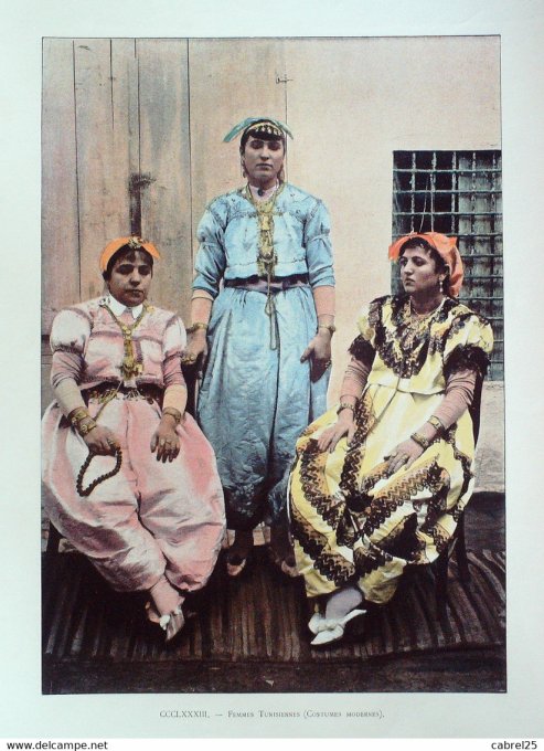 Tunisie Tunisennes aux costume modernes