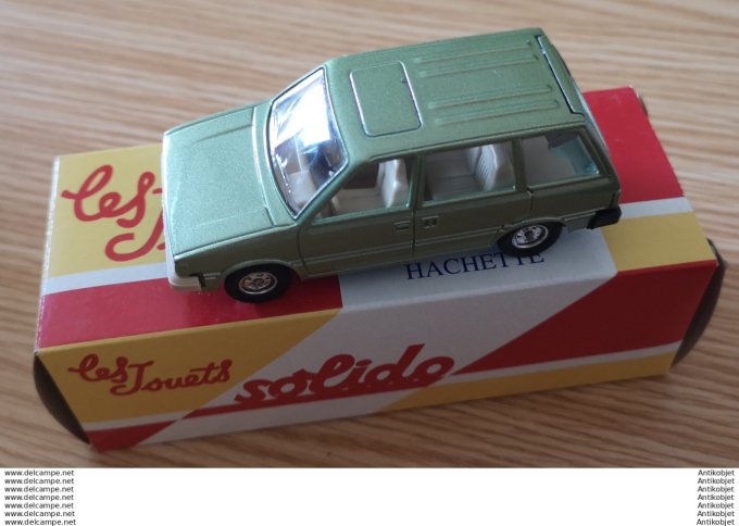 Nissan Prairie 1982 Solido Hachette 1:43