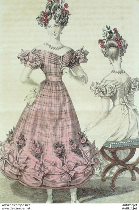 Costume Parisien 1828 # 2565 Robe de gaze garnie de fleurs noeuds