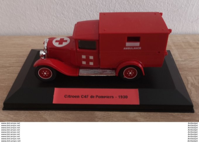 Citroen C4F de Pompiers 1:43 Ambulance 1930