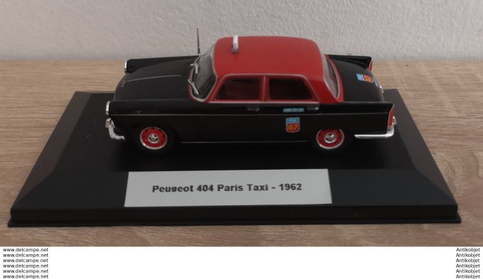 Peugeot 404 Paris Taxi 1962 1:43