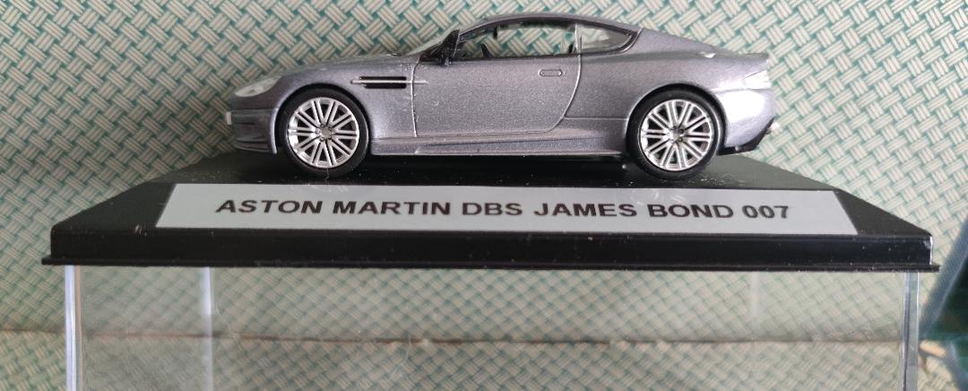 Aston Martin DBS - Au service secret de Sa Majesté James Bond 007 